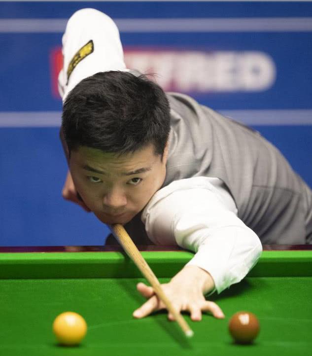 熊掌的艰难 熊掌的艰难