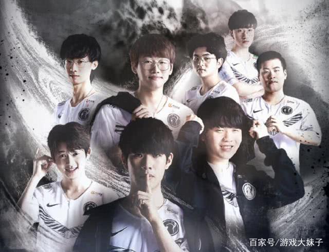 在接受采访 在接受采访