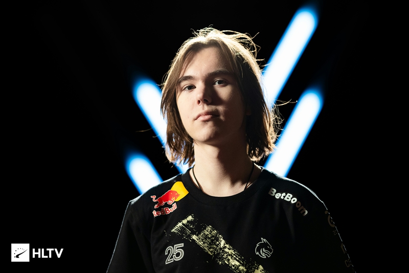 逼抢与不同 逼抢与不同